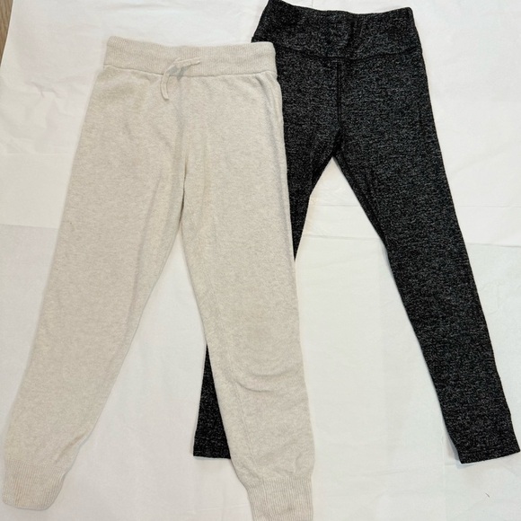 2 pairs of girls joggers , Medium 8-10 - Picture 3 of 7
